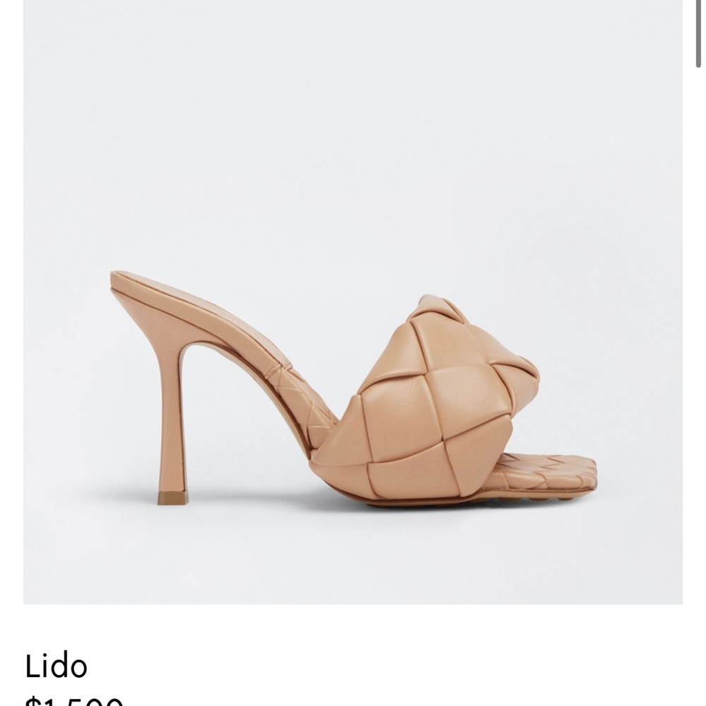 NEW Lido Botegga Veneta Slippers l Tan Color